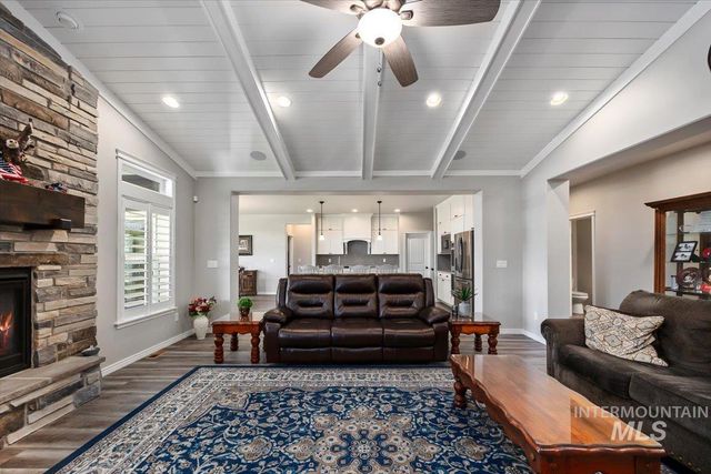 1935 Brook Stone Dr, Twin Falls, ID 83301