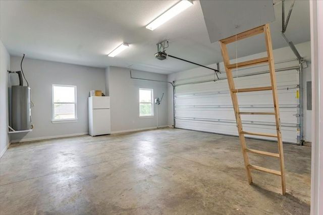 1040 Pioneer Crossing, Weatherford, TX 76088