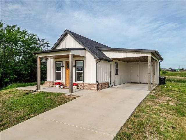 1040 Pioneer Crossing, Weatherford, TX 76088