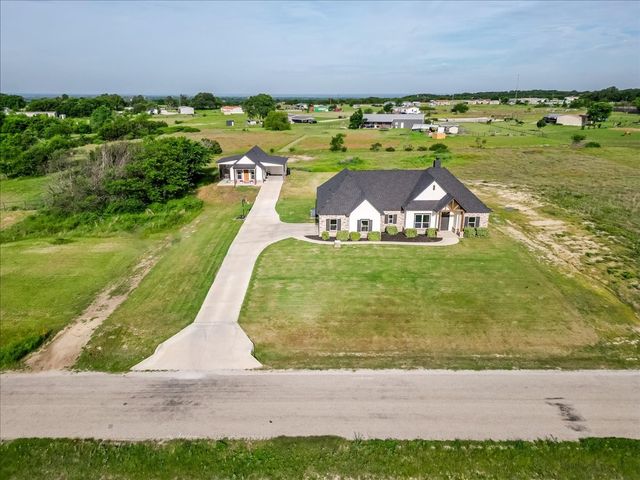 1040 Pioneer Crossing, Weatherford, TX 76088