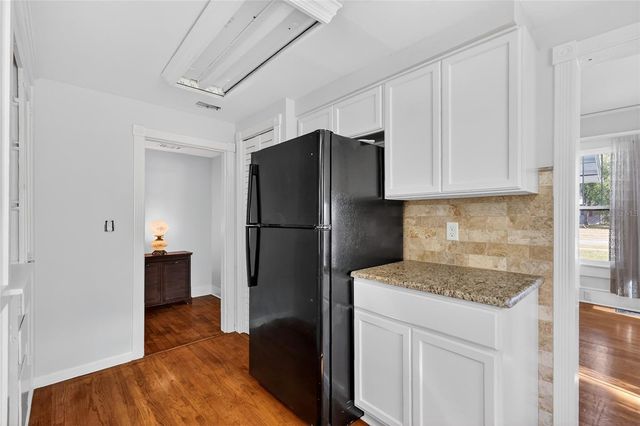 92 S TROWELL AVENUE, Umatilla, FL 32784