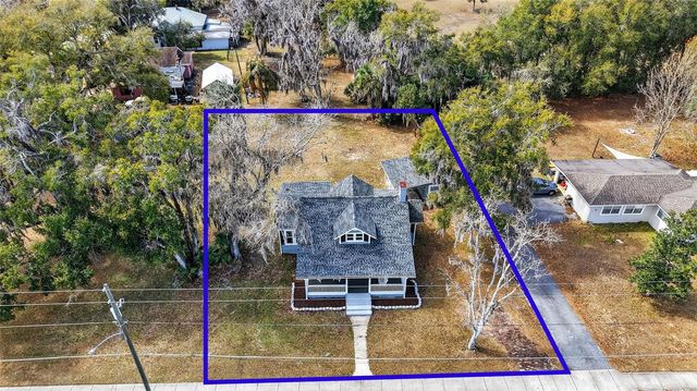 92 S TROWELL AVENUE, Umatilla, FL 32784