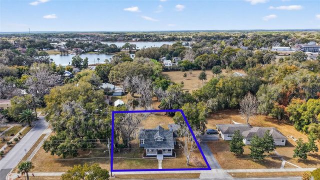 92 S TROWELL AVENUE, Umatilla, FL 32784