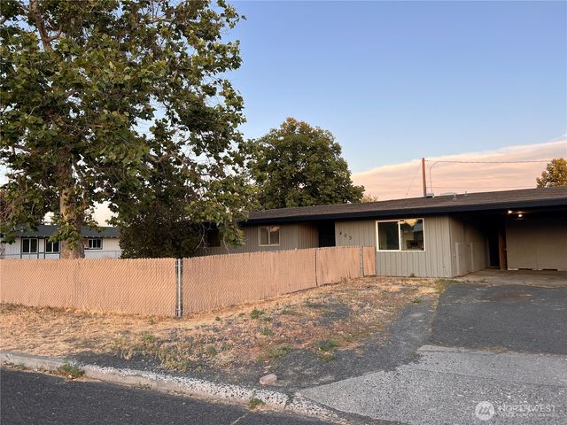 401 Biggs Drive, Moses Lake, WA 98837