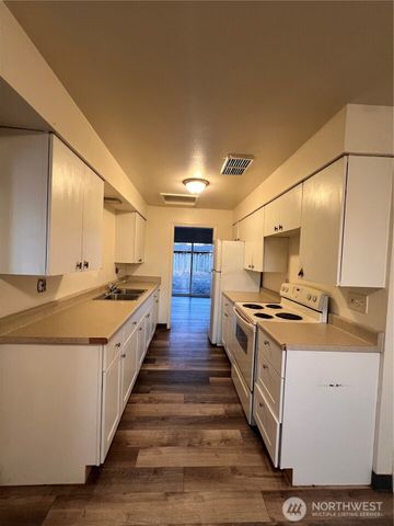 401 Biggs Drive, Moses Lake, WA 98837