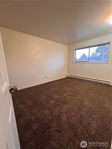 401 Biggs Drive, Moses Lake, WA 98837