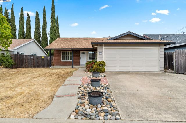 368 Helen Way, Livermore, CA 94550