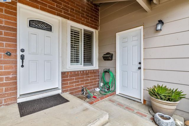 368 Helen Way, Livermore, CA 94550