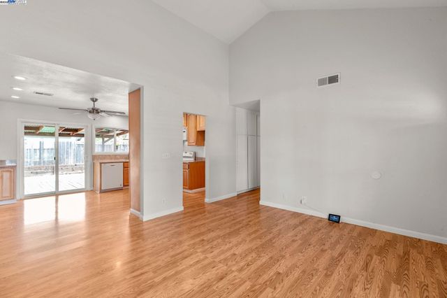 368 Helen Way, Livermore, CA 94550