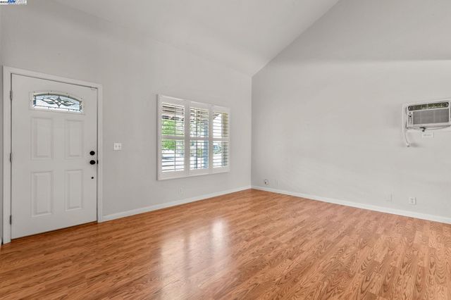 368 Helen Way, Livermore, CA 94550