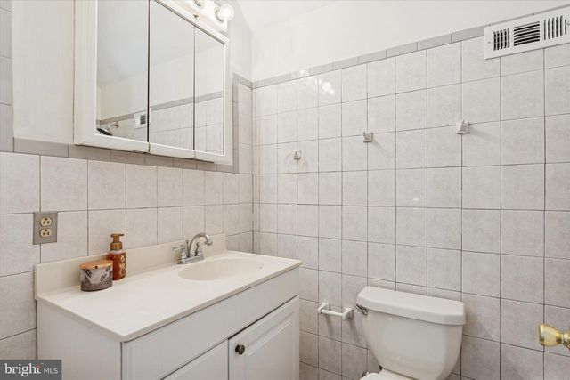 205-207 DELMAR ST, Philadelphia, PA 19128