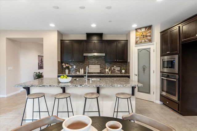 2218 Telegraph Hill Dr, Rocklin, CA 95765