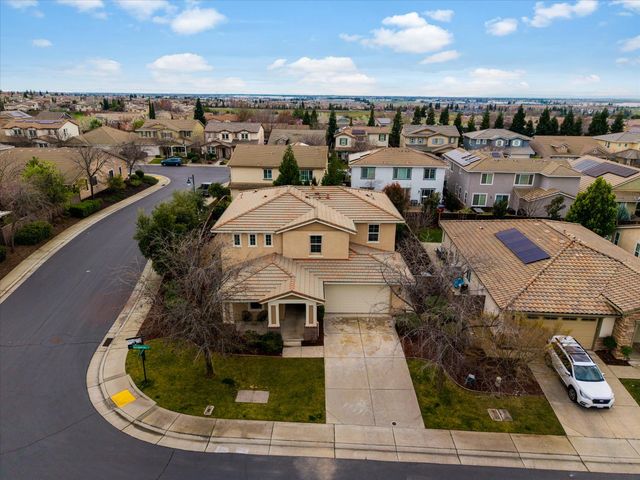 2218 Telegraph Hill Dr, Rocklin, CA 95765
