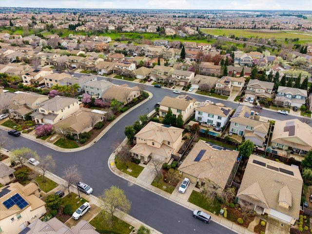 2218 Telegraph Hill Dr, Rocklin, CA 95765