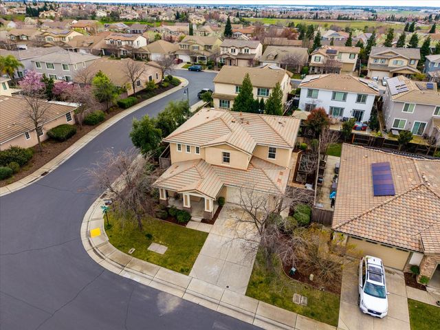 2218 Telegraph Hill Dr, Rocklin, CA 95765