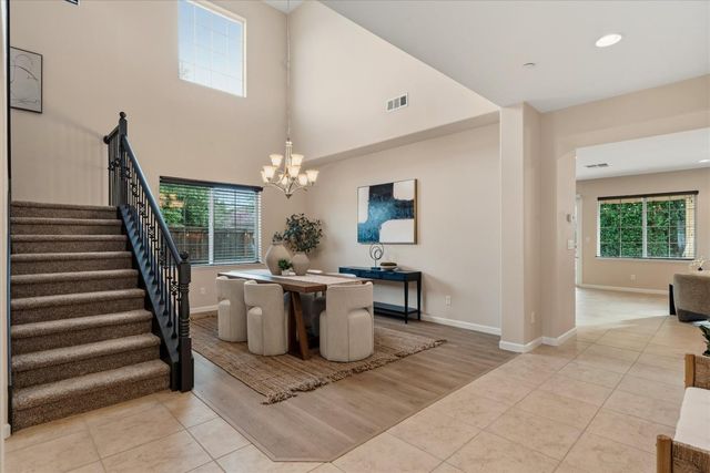 2218 Telegraph Hill Dr, Rocklin, CA 95765