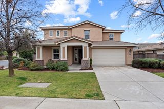 2218 Telegraph Hill Dr, Rocklin, CA 95765