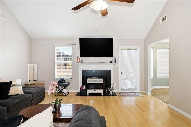 127 Legend Creek Drive, Canton, GA 30114