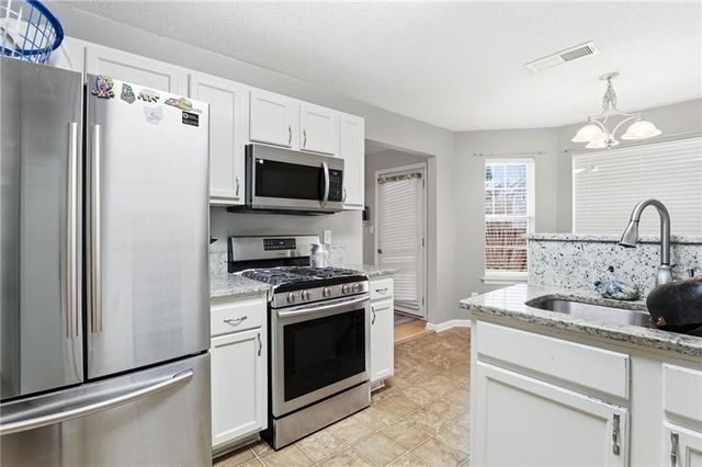 127 Legend Creek Drive, Canton, GA 30114