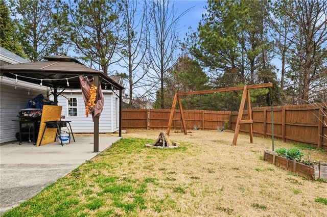 127 Legend Creek Drive, Canton, GA 30114