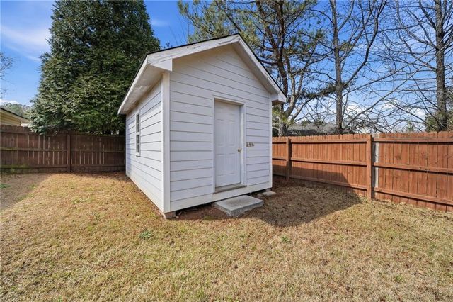 127 Legend Creek Drive, Canton, GA 30114