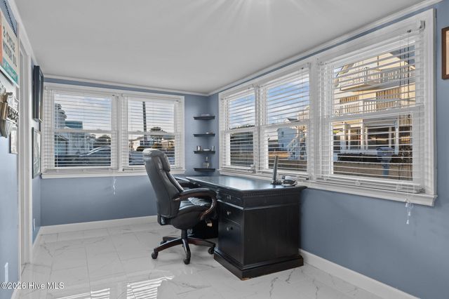 404 Dobbs Street, Atlantic Beach, NC 28512