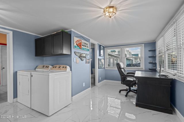 404 Dobbs Street, Atlantic Beach, NC 28512