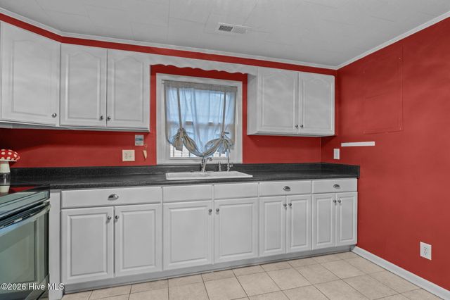 404 Dobbs Street, Atlantic Beach, NC 28512