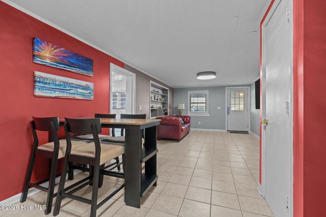 404 Dobbs Street, Atlantic Beach, NC 28512