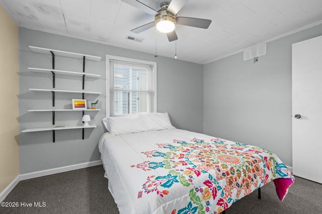 404 Dobbs Street, Atlantic Beach, NC 28512