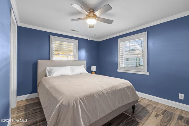 404 Dobbs Street, Atlantic Beach, NC 28512