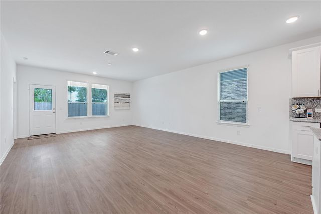 332 Appaloosa Drive, Alvin, TX 77511