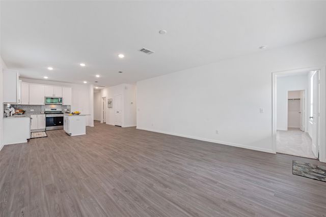 332 Appaloosa Drive, Alvin, TX 77511