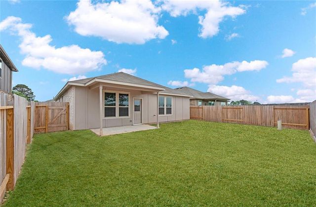 332 Appaloosa Drive, Alvin, TX 77511