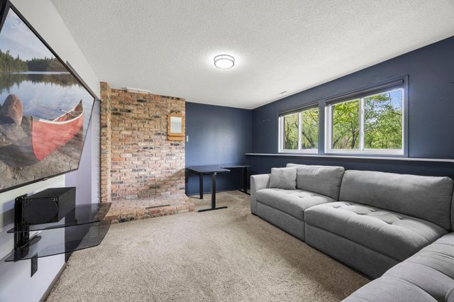 19031 Jordan Trail, Lakeville, MN 55044