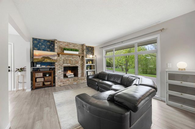 19031 Jordan Trail, Lakeville, MN 55044