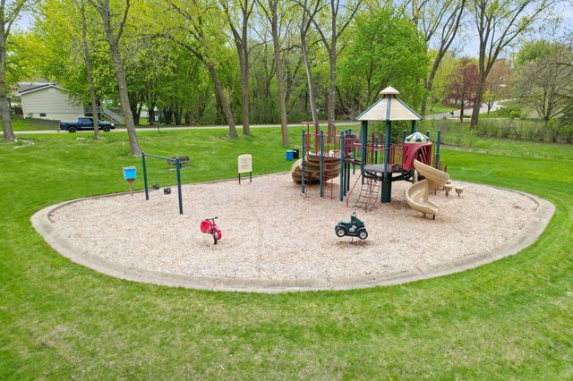 19031 Jordan Trail, Lakeville, MN 55044
