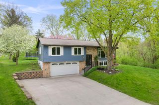 19031 Jordan Trail, Lakeville, MN 55044