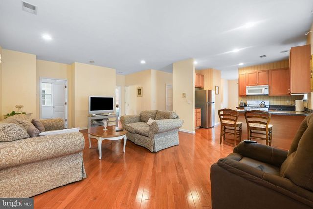 44 IVY CREEK DR, Tuckerton, NJ 08087