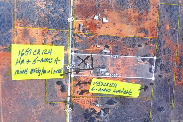 1657 County Road 124, Floresville, TX 78114