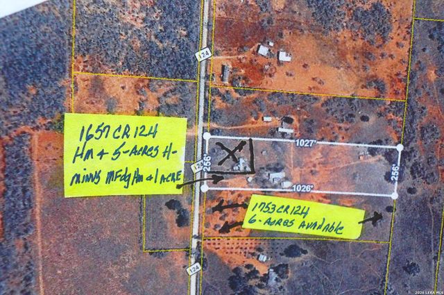 1657 County Road 124, Floresville, TX 78114