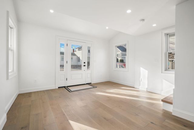 29 Thorwald Avenue, Hampton, NH 03842