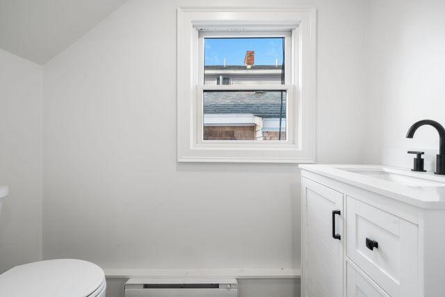 29 Thorwald Avenue, Hampton, NH 03842