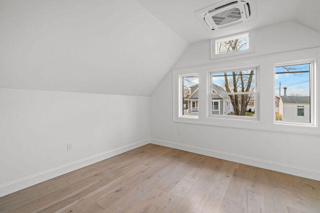 29 Thorwald Avenue, Hampton, NH 03842