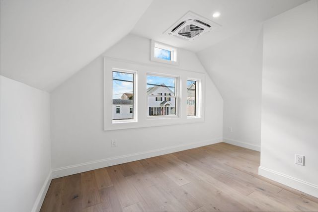 29 Thorwald Avenue, Hampton, NH 03842