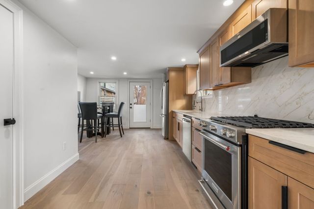 29 Thorwald Avenue, Hampton, NH 03842