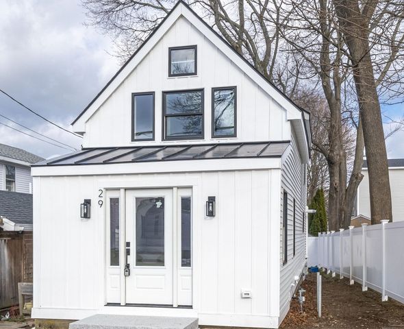 29 Thorwald Avenue, Hampton, NH 03842