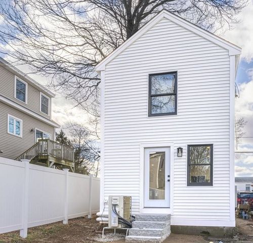 29 Thorwald Avenue, Hampton, NH 03842