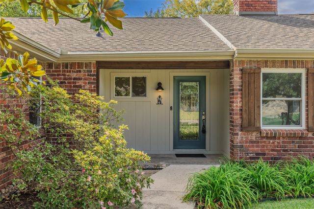 4 Patterson Drive, Greenville, TX 75402