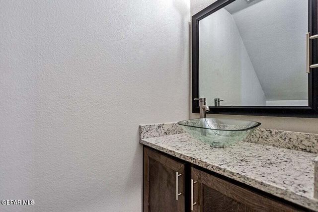 2600 SAMMY CERVANTES Street, El Paso, TX 79938